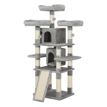 Grau mehrstöckiger Katzenbaum mit zwei oberen Sitzplätzen, zwei geschlossenen Räumen, Kratzpfosten und einer Rampe für einfachen Zugang.