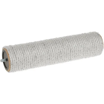 Ein zylindrischer Kratzbaum, der mit grauem Sisal-Seil bedeckt ist, für Katzen entworfen, mit einem Holzsockel und einer Metallschraube für Stabilität.