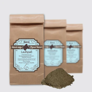 Braune Papiertüte mit der Aufschrift "Laufspaß" für Hundezusätze, die Bewegung und Gelenkunterstützung fördert, mit herausgefallenem Pulver.