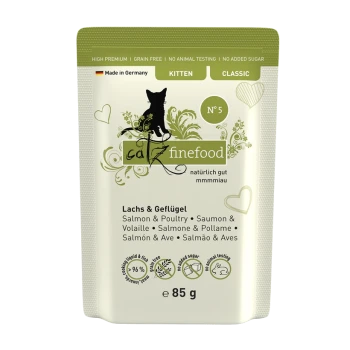Katze Futterbeutel mit der Aufschrift "catz finefood" mit Lachs und Geflügel, 85g, getreidefrei, ohne Zuckerzusatz, hergestellt in Deutschland.
