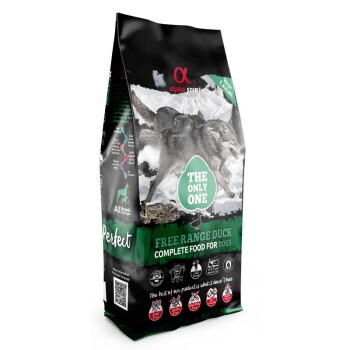 Alpha Spirit 'The Only One' Freilandente Komplettfutter für Hunde, schwarz-grüne Verpackung mit laufendem Wolf und Logo