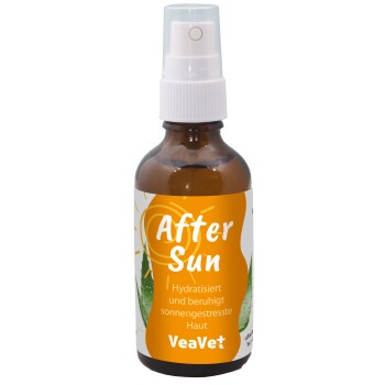 Braune Glas-Sprühflasche mit dem Etikett 'veaVet After Sun' und einer weißen Sprühdüse, die natürliche Pflegeprodukte für Haustiere bewirbt.