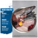 Un bol en acier inoxydable de nourriture crue pour animaux avec du poisson, du poulet, de la dinde, des abats, des canneberges et un jaune d'œuf, plus le texte sur le régime Wholeprey.