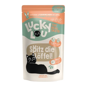 Tüte mit Lucky Lou Katzenfutter, das Geflügel und Kaninchen mit Apfel enthält, beschriftet mit "Getreidefrei" und "Ohne Zuckerzusatz", mit einer Illustration einer schwarzen Katze.