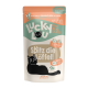 Tüte mit Lucky Lou Katzenfutter, das Geflügel und Kaninchen mit Apfel enthält, beschriftet mit "Getreidefrei" und "Ohne Zuckerzusatz", mit einer Illustration einer schwarzen Katze.