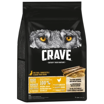 Zwarte hondenvoerzak met een wolf's gezicht, gelabeld "CRAVE" en de slogan "Satisfy Their Nature," met de nadruk op hoog eiwit en natuurlijke ingrediënten.