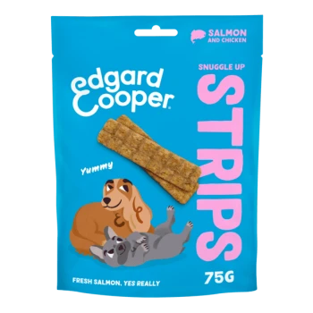Emballage de friandises pour animaux Edgard Cooper Snuggle Up Strips avec saveur de saumon et de poulet, avec des chiens de dessin animé et le texte "Yummy" et "75g".