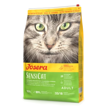 Nahaufnahme des Gesichts einer Katze auf einer Josera Sensicat Katzenfuttertüte, die "Leicht verdaulich" und wichtige Nährstoffdetails hervorhebt.