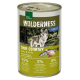 Dosenfutter für Haustiere, beschriftet mit "Wilderness True Country," mit einem Wolf, mit Zutaten: 95% Huhn & Lachs, 5% Früchte & Kräuter, 0% hinzugefügte Körner.