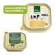 Zwei Tierfutterbehälter: "Real Nature Original" für Erwachsene und "Real Nature" für Welpen, beide mit einer Kuhillustration und einem grünen Banner.