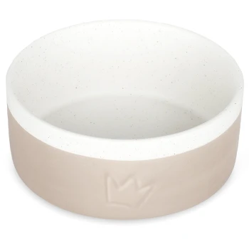 Eine beige und weiße Keramik-Haustierschüssel mit einem gesprenkelten Design und einem eingestanzten Kronenlogo an der Seite.