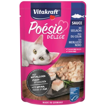 Katzenfutterbeutel mit einer weiß-grauen Katze, mit Text, der "Vitakraft Poesie Délice Sauce" und "mit natürlichen Fischstücken" angibt.
