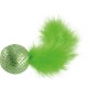 Jouet pour chat vert vif avec une balle brillante à motif en filet et une queue en plume duveteuse.