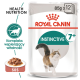 Puszka karmy dla kotów Royal Canin Instinctive 7+, 85g x 12, z ilustracją biegającego kota i napisem "Zdrowa dieta".
