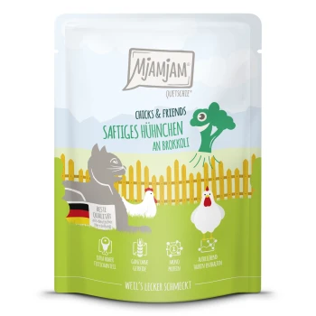 Nassfutter Katze Adult, Quetschie Chicks & Friends, Huhn und Brokkoli 6x300 g Verpackung für Mjamjam Haustierfutter mit "Chicks & Friends" mit Huhn und Brokkoli, enthält deutschen Text zu Qualität und Zutaten.