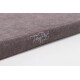 Graues Haustierbett mit strukturiertem Stoff und gesticktem 'TrendPet'-Logo an der Seite.