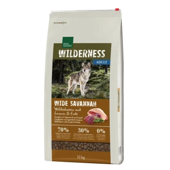 Hundefutterbeutel mit der Aufschrift 'Wilderness Adult Wide Savannah', der Wildschwein, Lamm und Ente enthält. Enthält 70% Fleisch, 30% Früchte und Gemüse, 0% Getreide.