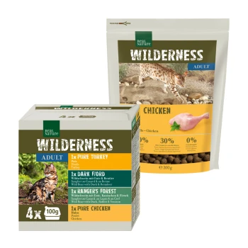 Wilderness Haustierfutterverpackung mit einer Box mit 4x100g Putenmahlzeiten und einem 300g Hühnerbeutel, mit Bildern einer Katze und Hühnern.