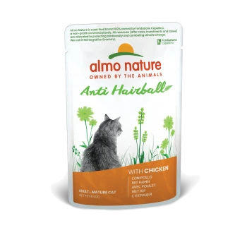 Almo Nature Anti-Haarball Nassfutterbeutel für Katzen mit einer grauen Katzensilhouette, mit Text, der "Mit Huhn" hervorhebt und mehrsprachigen Etiketten.