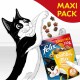 Eine verspielte schwarz-weiße Katze, die nach Leckerlis aus einer bunten Felix Knabber Mix Jumbo Packung greift, beschriftet "MAXI PACK" und "330 g."