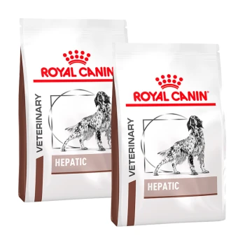 Deux sacs de nourriture pour chiens Royal Canin Veterinary Hepatic, présentant une illustration de chien noir et blanc et le logo de la marque sur un fond blanc.