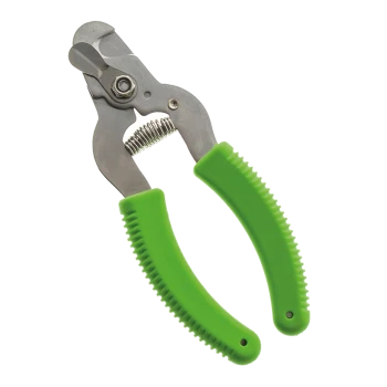 Grüne Haustier-Nagelknipser mit Klingen aus rostfreiem Stahl und einem Federmechanismus für eine einfache Handhabung.