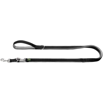 Schwarze Hundeleine mit gepolstertem Griff, Metallclip und reflektierenden Nähten für Sicherheit.