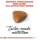 Karma w postaci krokietów zaprojektowana specjalnie dla kotów Sphynx, o trójkątnym kształcie i napisie "spersonalizowane odżywianie" poniżej.