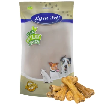 Kauknochen mit Pansen ca. 15 cm 900 g Verpackung von Lyra-Hundeleckerlis mit dem Text "Lyra Nature Power" und Bildern eines Hundes und einer Katze, mit mehreren knochenförmigen Leckerlis davor.