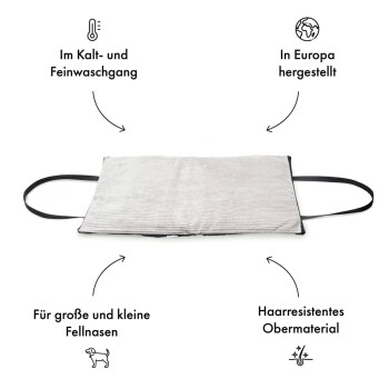 Haustierdecke mit Riemen, mit dem Text: "Im Kalt- und Feinwaschgang," "In Europa hergestellt," und "Haarresistentes Obermaterial."