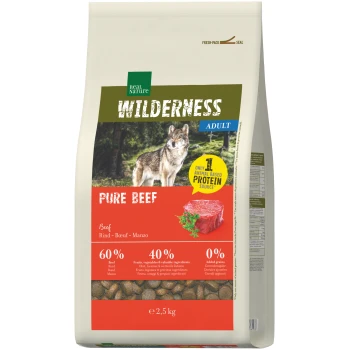Tüte Real Nature WILDERNESS Adult Pure Beef Hundefutter mit Wolfsfoto; 60 % Rind, 40 % Obst/Gemüse, 0 % Getreide; 2,5 kg.