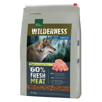 Ein 4 kg Beutel Real Nature Wilderness Adult Hundefutter mit einem Wolfskopf, der "60% Frisches Fleisch" und keine künstlichen Zutaten hervorhebt.
