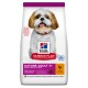 Croquettes pour chiens Hill's Science Plan Mature Adult 7+ pour petites races, avec un Shih Tzu souriant sur l'emballage, avec du poulet comme ingrédient principal.