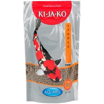 Eine Tüte KI-JA-KO Premium Koi-Futter mit einem bunten Koi-Fisch auf der Vorderseite, beschriftet mit "STAPLE" und "6mm," mit "EASY TO DIGEST" hervorgehoben.