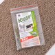 Verpackung des "Knuddel Kissen" Katzenspielzeugs mit einem verspielten Kätzchen und einer Katze, mit Text auf Deutsch über das Produkt und seine Verwendung.