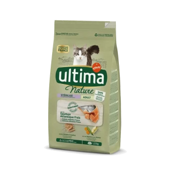 Sac de nourriture pour chats Ultima Nature pour adultes stérilisés, contenant du saumon comme ingrédient principal, 1,25 kg, avec une image de chat sur le devant.
