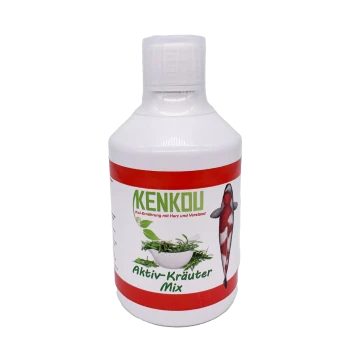 Flasche Kenkou Aktiv-Kräuter Mix für Koi-Fische, mit einem roten Etikett mit einer Fischillustration und Text in Deutsch.