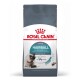 Royal Canin Hairball Katzenfutterbeutel, mit einem blauen und weißen Design, das behauptet, die Bildung von Haarballen in 14 Tagen zu reduzieren.