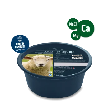 Behälter mit Panto Mineral Lick für Schafe, Ziegen und Wildtiere, mit einem Schafsgesicht auf dem Etikett und Nährwertinformationen.