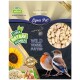 Nahaufnahme der Verpackung von Lyra Pet Wild Vogel Futter mit Vogelfutter, zwei bunten Vögeln und dem Text '100% natürlich'.