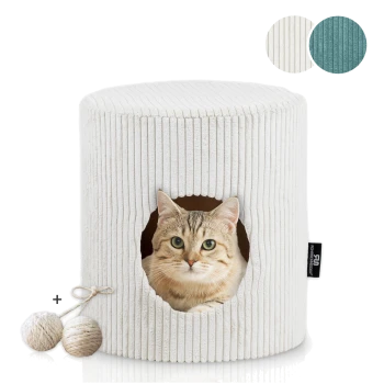 Eine gemütliche, weiß gestreifte Katzenhöhle mit einem runden Eingang, mit einer Katze, die herausblickt. Zwei natürliche Seilbälle sind enthalten.