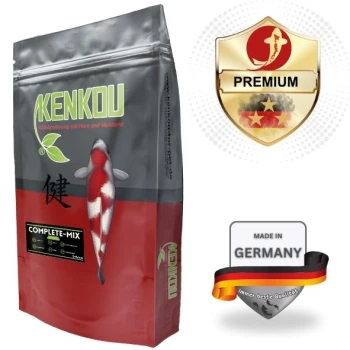 Kenkou Complete-Mix Fischfuttertüte mit einem Koi-Fisch-Grafik, gekennzeichnet mit "Premium" und "Made in Germany" mit Qualitätssiegeln.