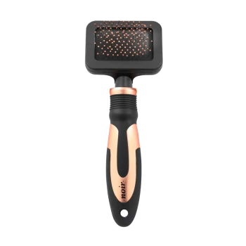 Eine Haustierpflegebürste mit rechteckigem Kopf und feinen Borsten, einem ergonomischen Griff in Schwarz und Roségold, ideal zum Entfernen von losem Fell.