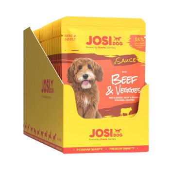 JosiDog Mini Adult Nassfutter für Hunde mit Rind und Gemüse in Sauce, 84 % Fleisch, gelbe und orange Verpackung mit Hundeabbildung.