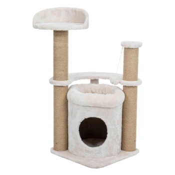 Ein beiger Katzenbaum mit einer plüschigen oberen Liegefläche, einem gemütlichen Versteck und zwei Kratzsäulen, mit einem baumelnden Ballspielzeug.