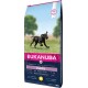 Sac de nourriture pour chiots Eukanuba avec un chiot noir courant sur un champ herbeux, étiqueté "Nourriture sèche premium" et "15kg."