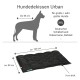 Schwarzes Hundebett für große Hunde, misst ungefähr 100 cm mal 80 cm und 9 cm dick, geeignet für Rassen wie Deutsche Schäferhunde und Dobermänner.