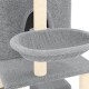 Grauer Katzenbaum mit einer gemütlichen, runden Liegefläche, strukturiertem Stoff und mit Sisal umwickelten Kratzpfosten.