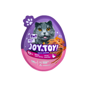 Lila-pinkes eiförmiges Katzen-Snack- und Spielzeugpaket mit Abbildung einer grauen Katze mit orangefarbenen Augen; sichtbarer Text: JOY&TOY!, 2in1, Duck Soft Bites.