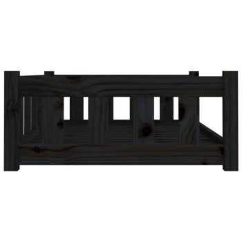 Holz-Hundebett mit einem Latten-Design, mit niedrigem Profil und offenen Seiten für Belüftung.
